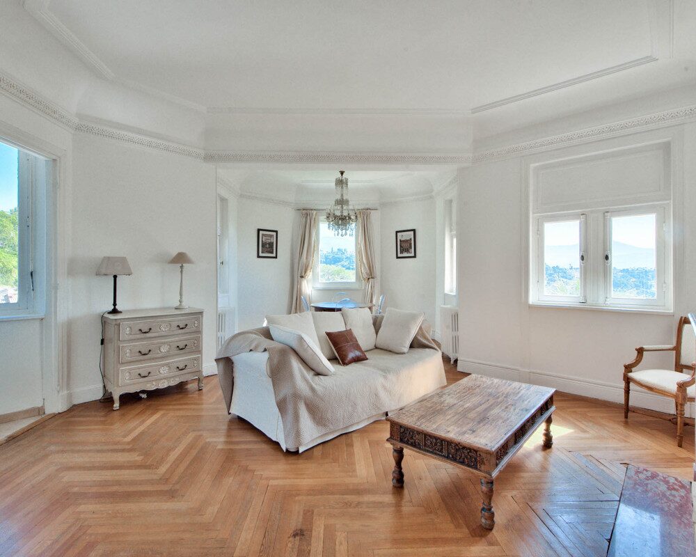 Nice - GAIRAUT / CHATEAU D'AZUR - Your One Bedroom Apartment in a Castle                  