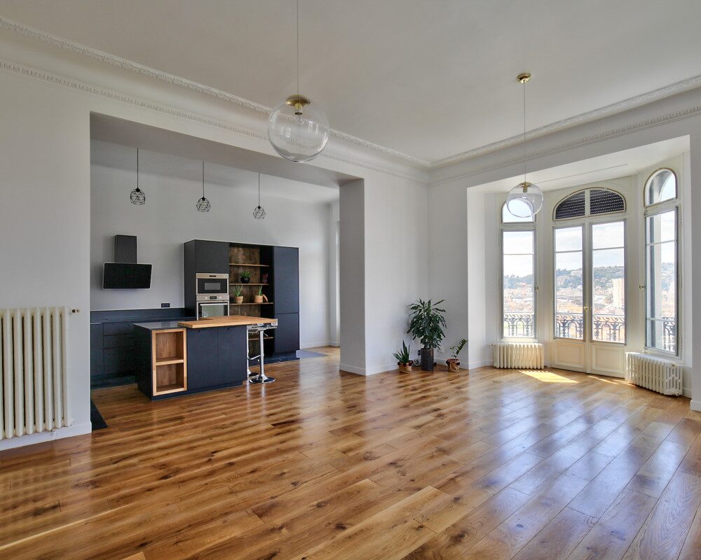 Lower Cimiez - Beautiful Bourgeois Apartment 133 sqm Panoramic Sea and City View 