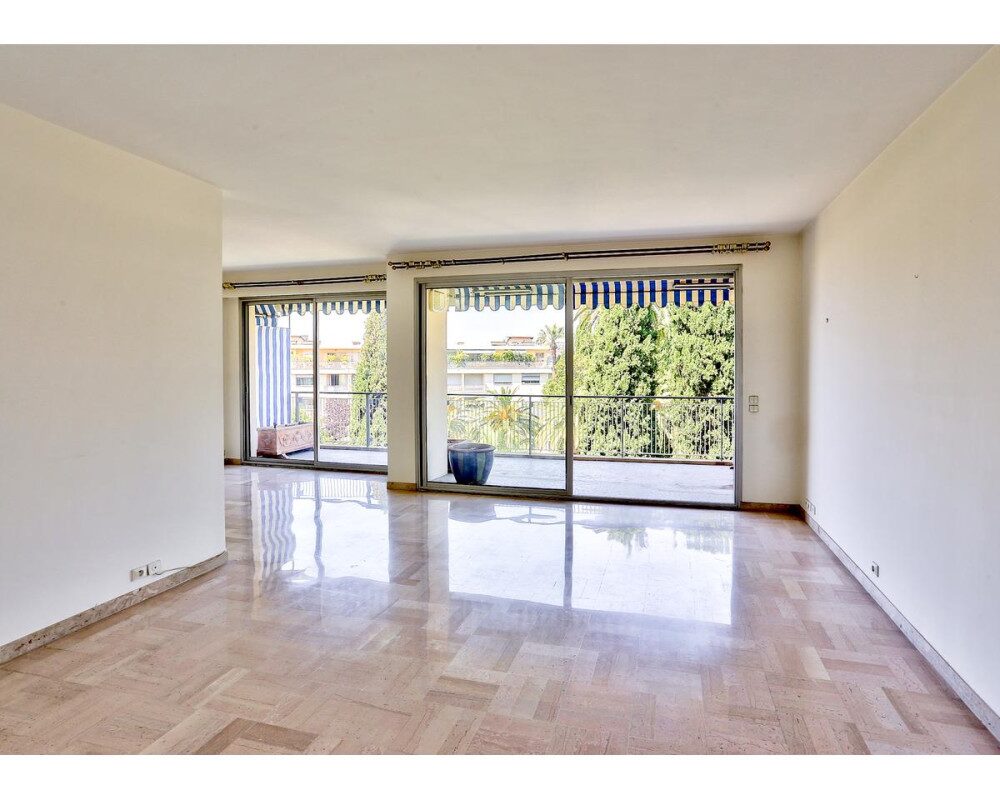 Nice Cimiez - 2-3 Rooms Appartment in the Most Prestigious Residence of Cimiez 