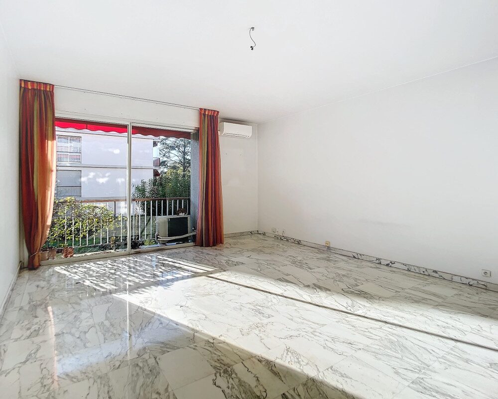 Cimiez Nice - Spacious 2 bedroom Apartment in Residence