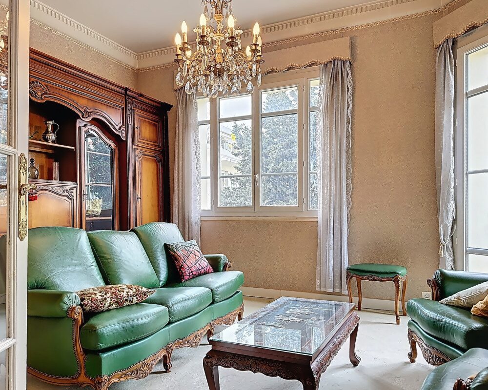 Spacieux appartement dans magnifique rÃ©sidence Art DÃ©co de Cimiez