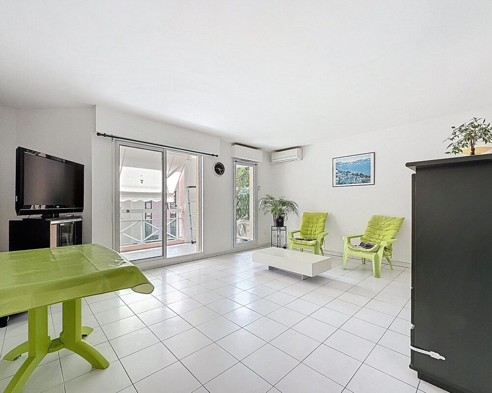 Nice Cimiez - 3 bedrooms corner apartment with garage in Cimiez