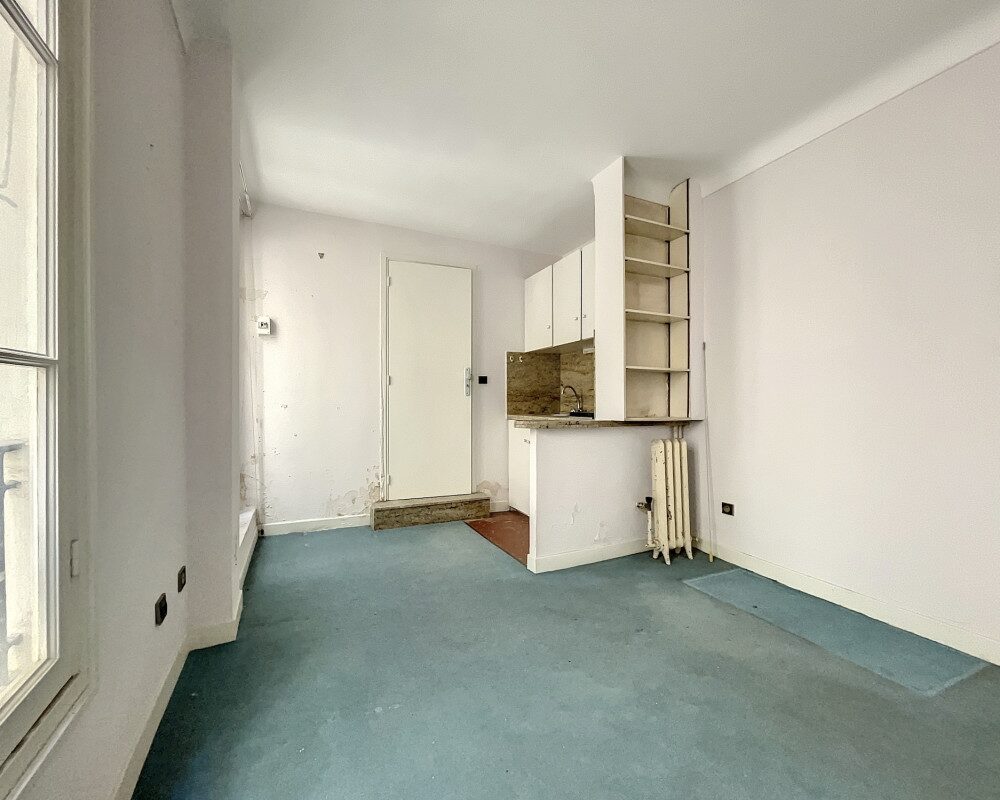  Studette 14,37 sqm in the Annex in a Beautiful Palace in the Heart of Cimiez               