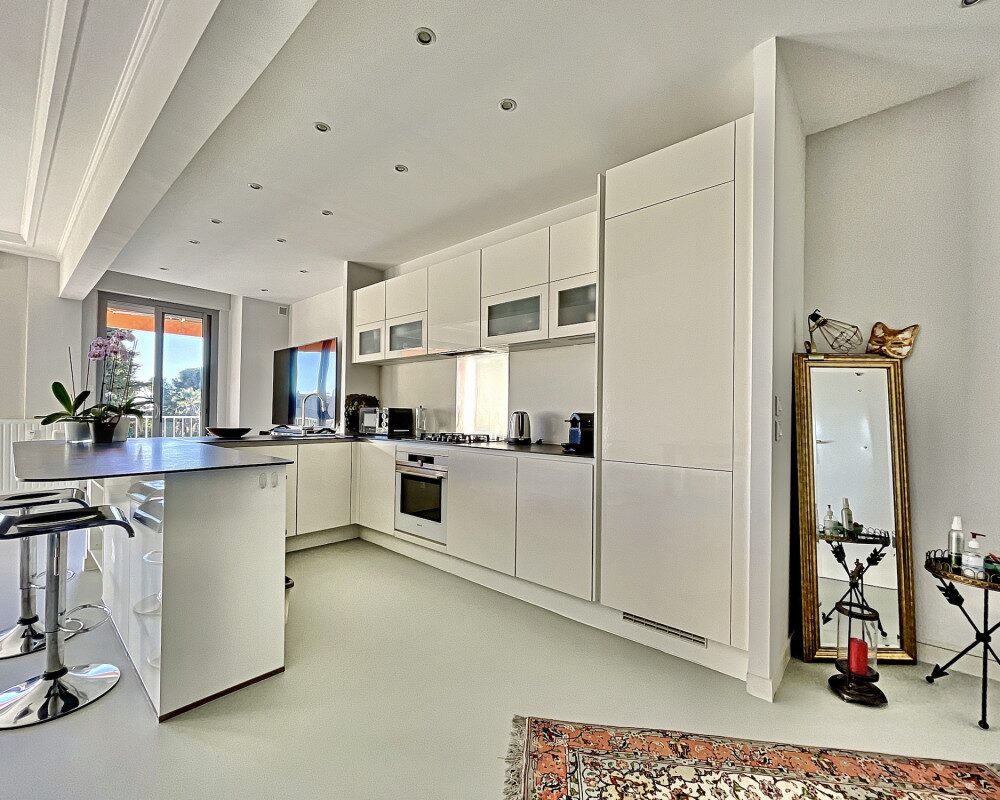 Nice flat with terrace and garage in condominium with park        