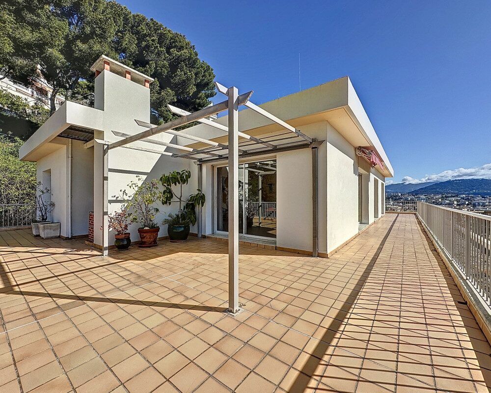 Nice Parc ImpÃ©rial - Penthouse de 127 m2 avec vue panoramique