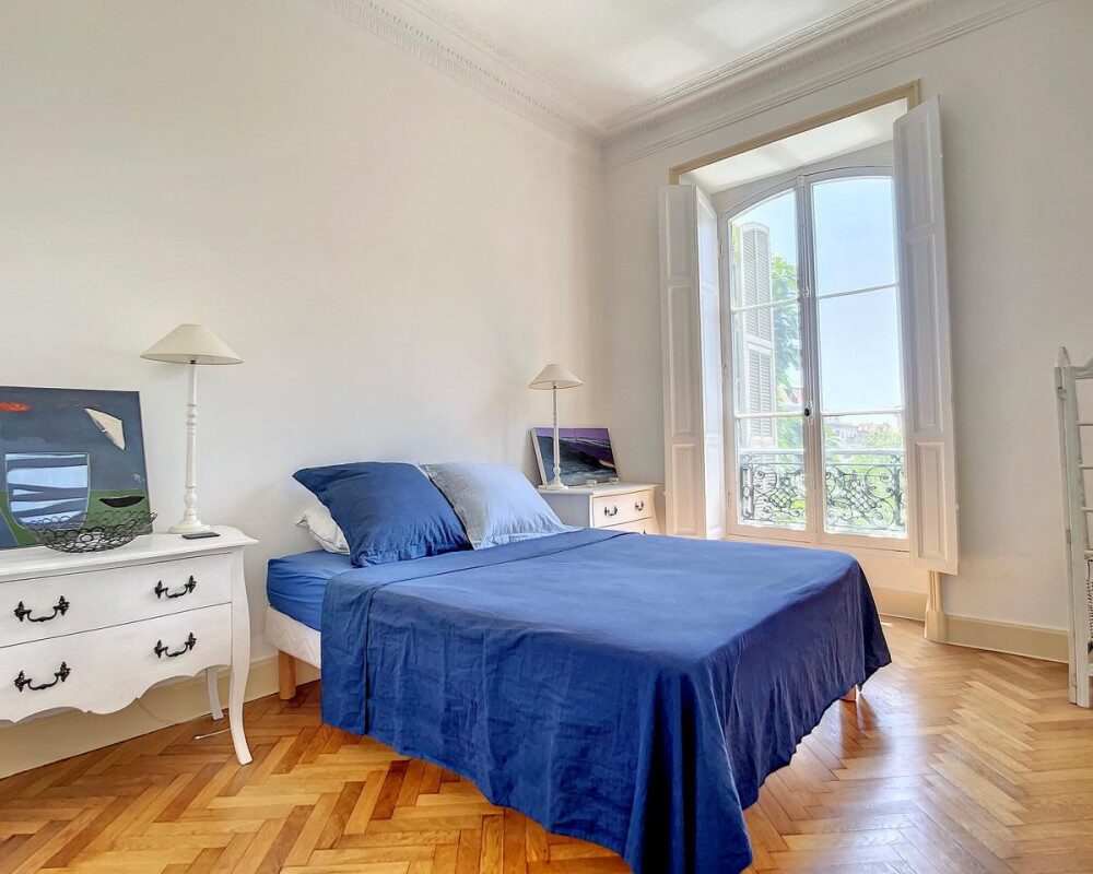   Nice Cimiez - 2 Bedroom Apartment Belle Epoque in a Palace with Balcony    