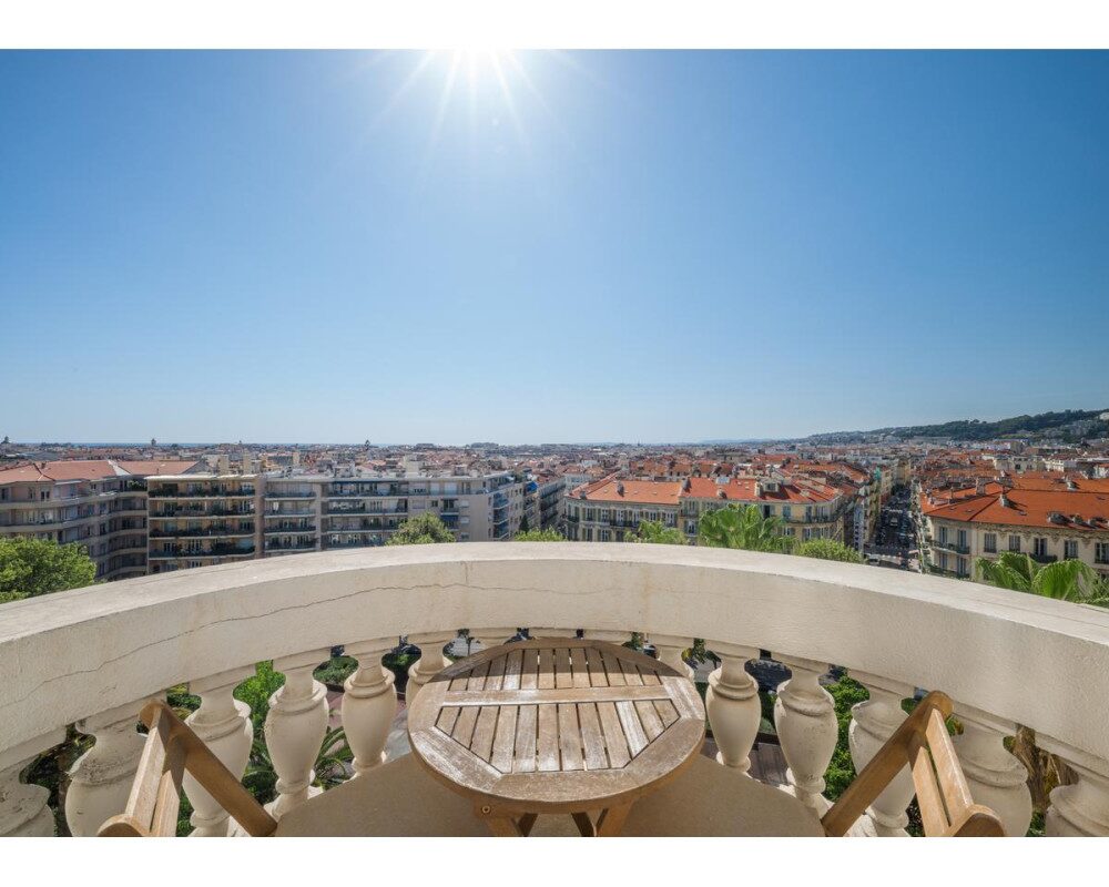 NICE Cimiez - Large 130 sqm 3 Bedroom Apartment with Sea View