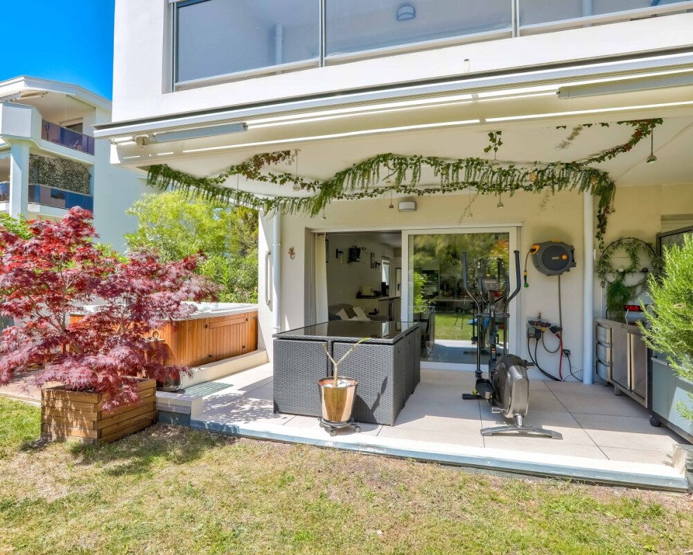 Nice Cimiez - Apartment and its Magnificent Garden with Jacuzzi