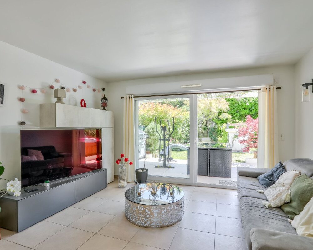 Nice Cimiez - Apartment and its Magnificent Garden with Jacuzzi