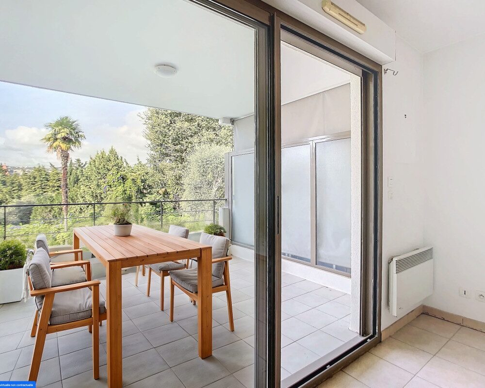 Nice Cimiez - Pleasant Studio with Terrace in Residence with Swimming Pool