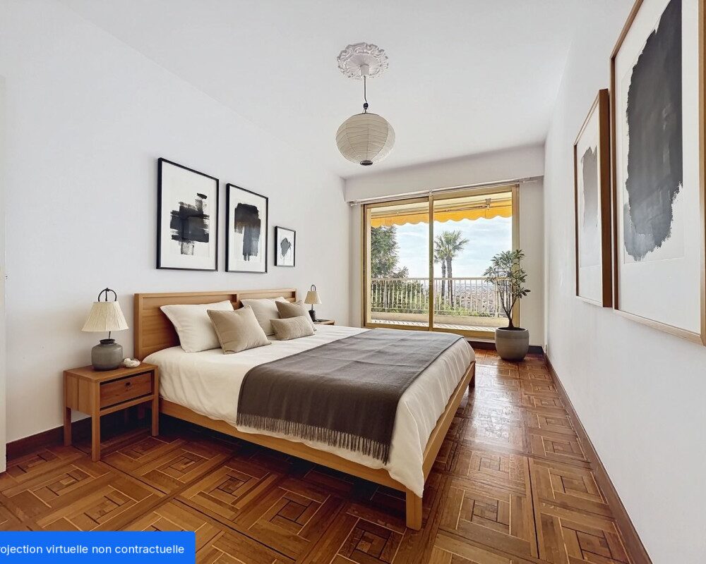 Nice Cimiez - In a luxurious Residence close to the very center, Beautiful 2 Bedroom Apartment with Terrace and Unobstructed View of the Sea and the Park