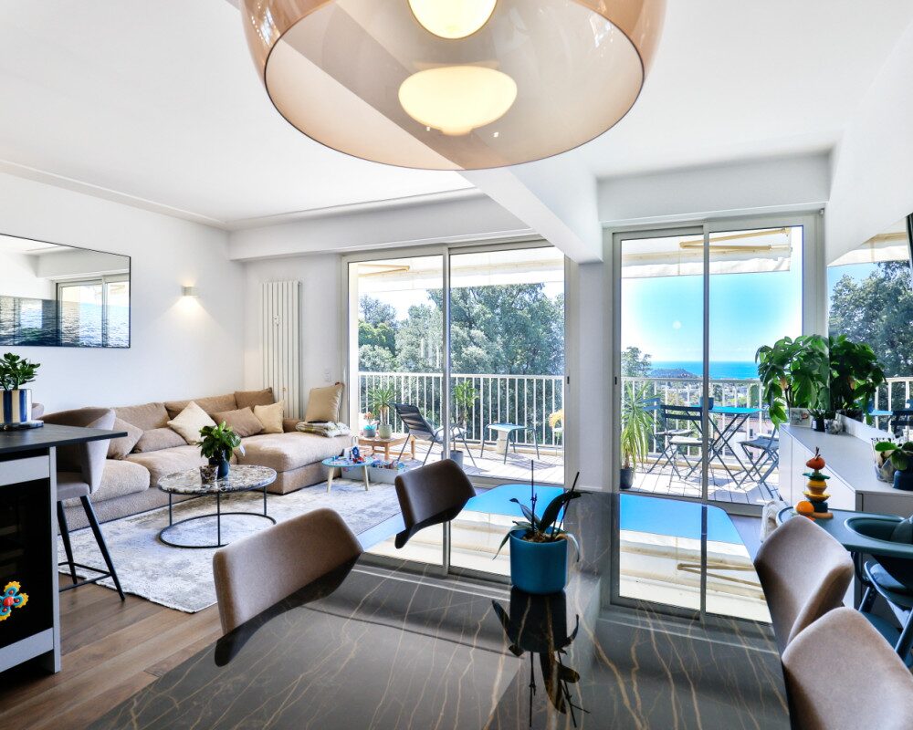 Apartment  - 3 rooms  - 93.0 mÂ² -  â¬740,000 - Sold 