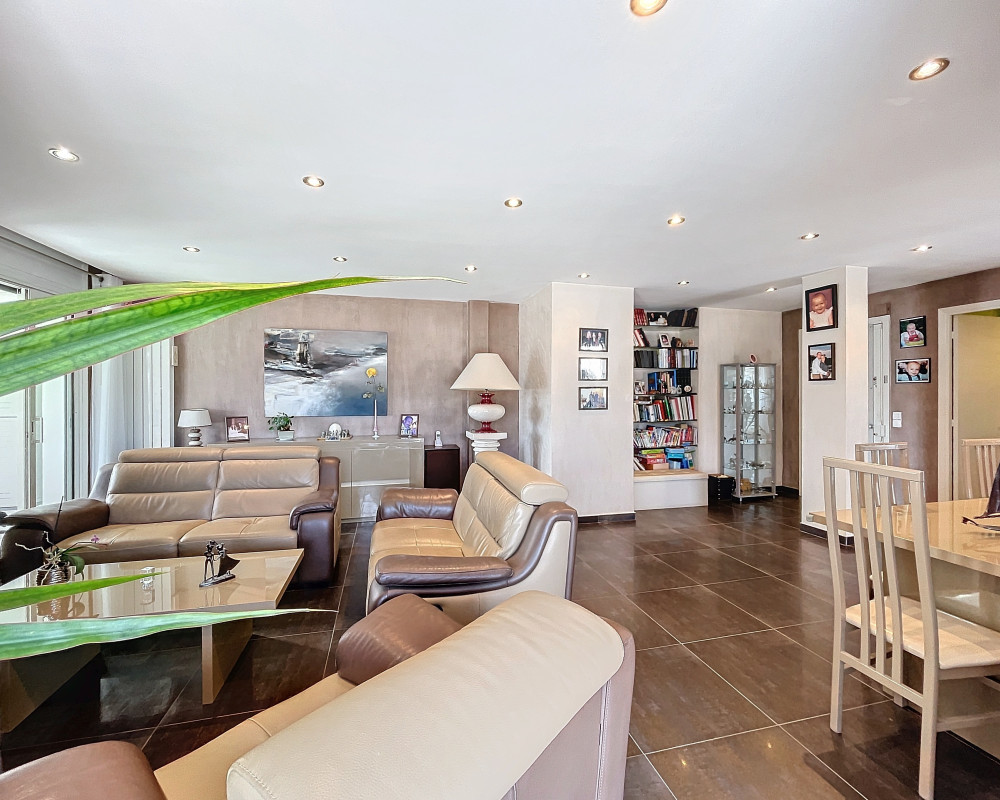 Roof terrace in the heart of Cimiez