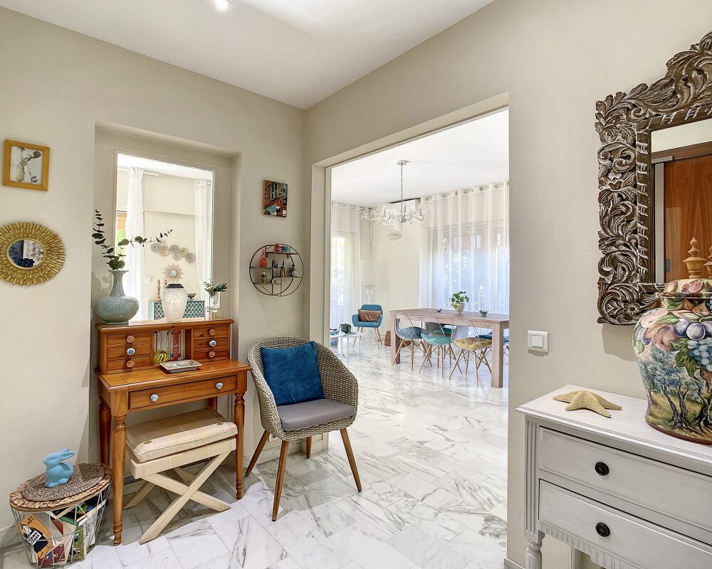 Nice Heart Cimiez - Bright 2 / 3 Bedroom 98 sqm in absolute calm          