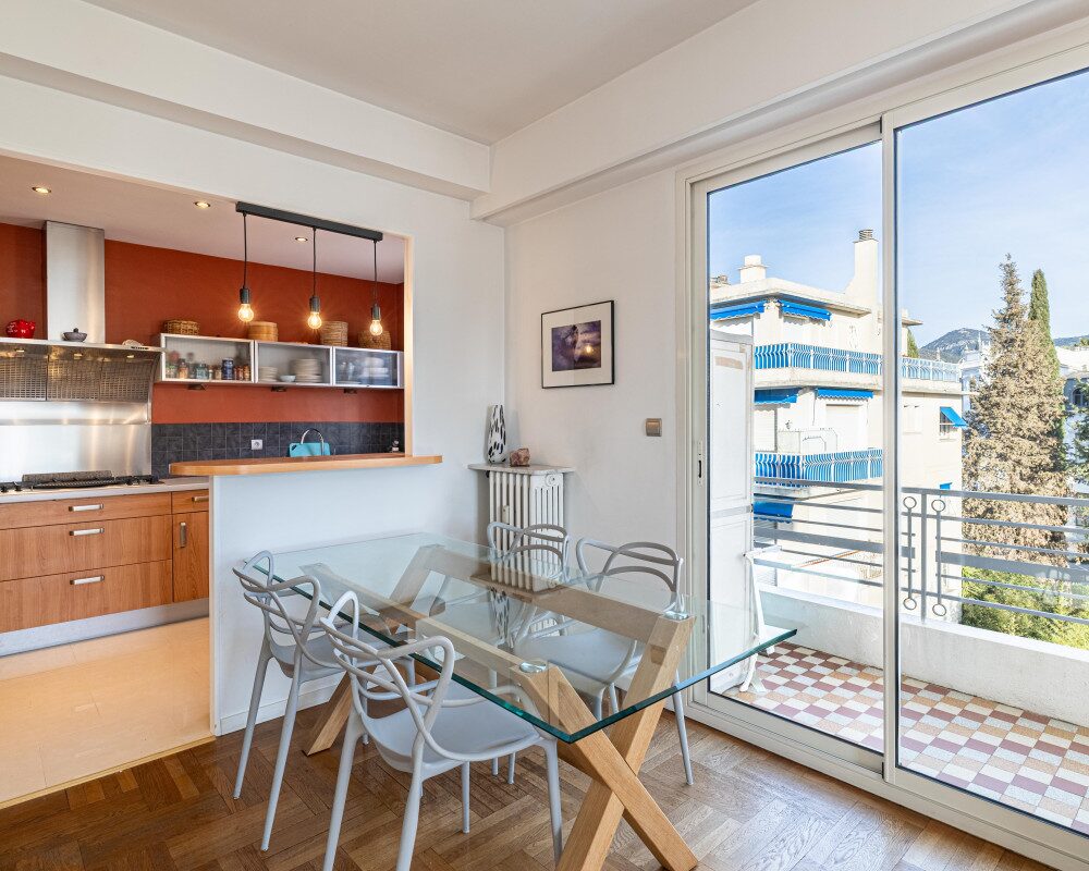 Apartment  - Apartment  - 2 rooms  - 61.0 mÂ² -  â¬335,000 - Sold 