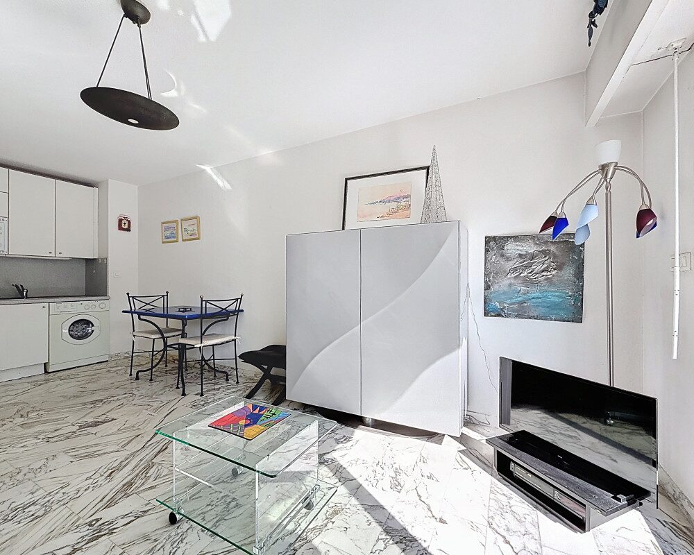Apartment  - Apartment  - 2 rooms  - 35.84 mÂ² -  â¬249,000 - Sold 