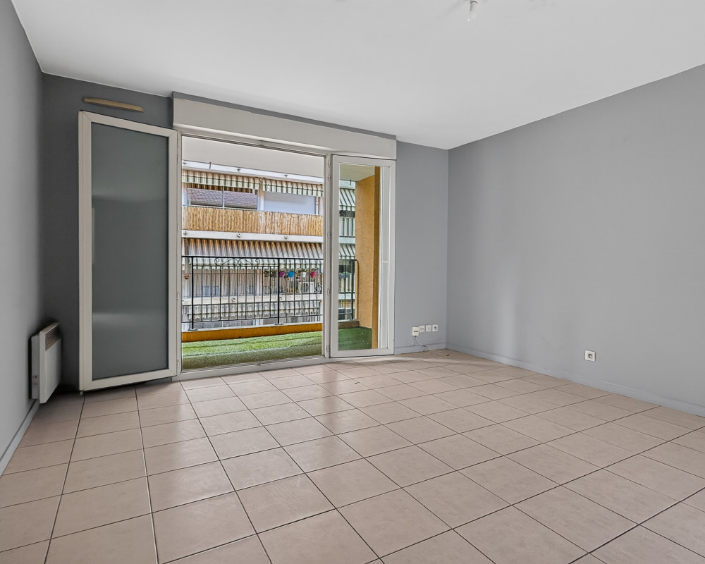 Apartment  - 3 rooms  - 60.0 m² -  €359,000 - For sale 