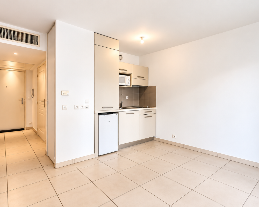 Nice – Riquier – Charming 21 sq.m studio apartment in a residence with caretaker and swimming pool