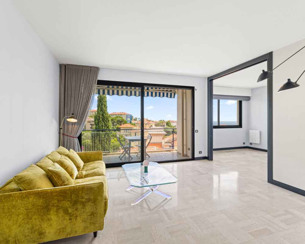 Appartamento  - 2 stanze  - 72.45 m² -  2.100 €/mese CC - In affitto 