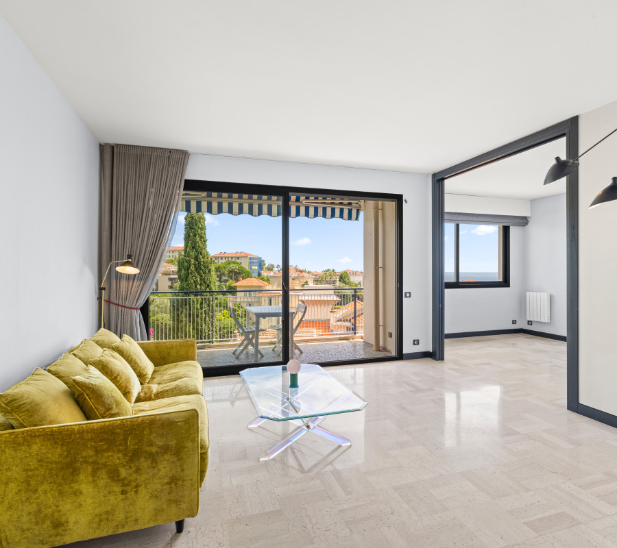 Appartamento  - 2 stanze  - 72.45 m² -  2.100 €/mese CC - In affitto 