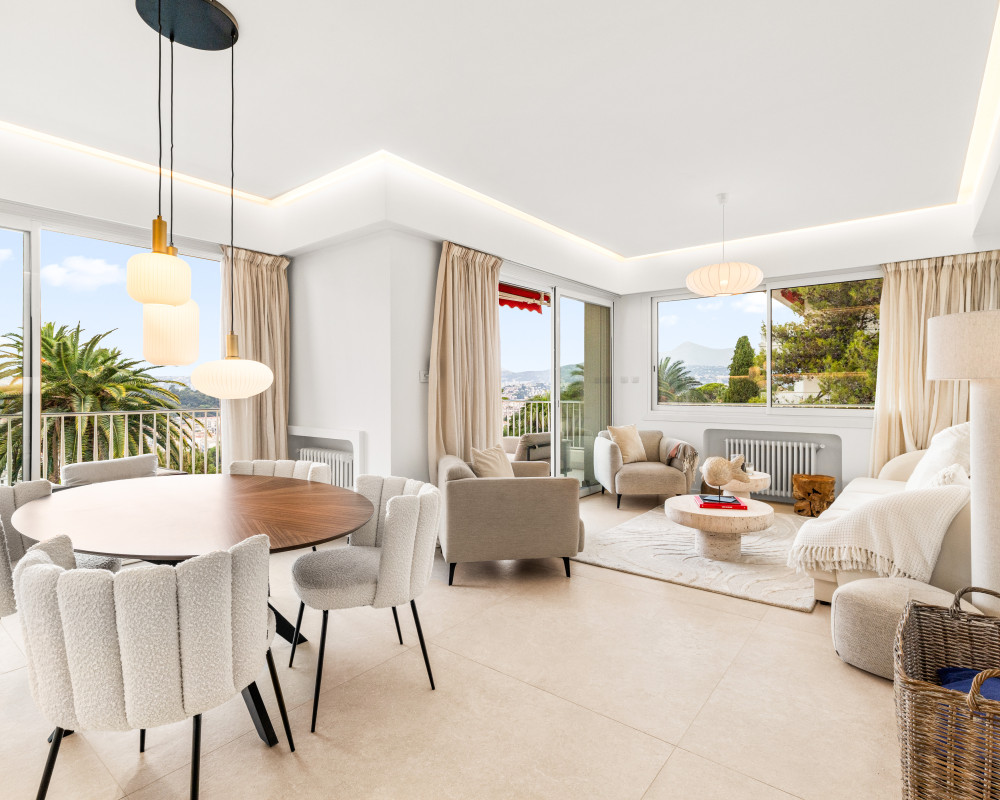 Nice - Mont Boron - Grand 3 pièces de 88 m² entièrement rénové avec terrasse et vue panoramique sur la baie des anges