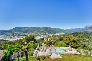 Collines niçoises – Castagniers – 5 Bedroom Villa 180 sqm with Panoramic View