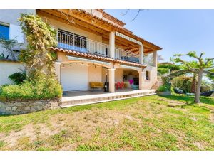 Collines niçoises – Castagniers – 5 Bedroom Villa 180 sqm with Panoramic View