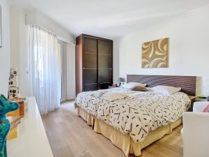 Nice Rimiez – Very nice 3 Bedroom Apartment 111 sqm in a Luxury Residence with Swimming Pool