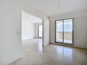 Nice Cimiez Top floor Renovated 2 bedroom Apartment with Met and City views