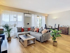 Nizza Cimiez Residenziale – 4 vani con terrazza e garage chiuso