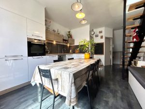 Nice Chambrun – Quiet and Bright Duplex Apartment