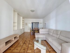 Fleurs – Appartement 3 Pièces meublé avec terrasse et balcon