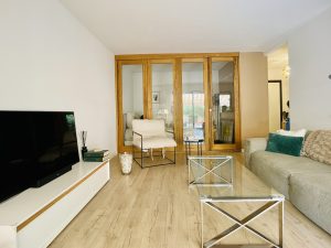 Nice Cimiez – Très bel appartement entièrement rénové dans résidence avec piscine