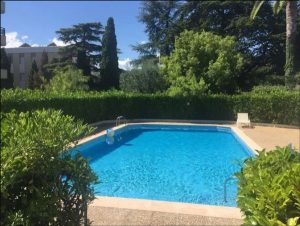 Nizza Cimiez – Bellissimo appartamento completamente ristrutturato in un residence con piscina