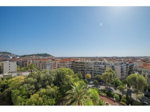 NICE Cimiez – Large 130 sqm 3 Bedroom Apartment with Sea View