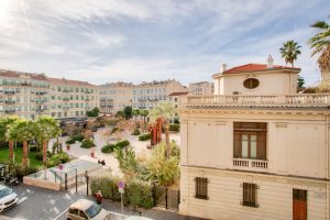 NICE – Dubouchage – Magnifique 7 pièces de 180 m² dans une résidence de caractère au cœur de la ville