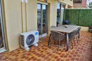 Nizza Fabron – Grazioso trilocale di 70m2 con piacevole giardino esposto a sud.