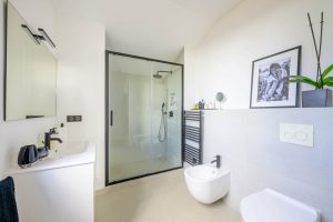 NICE CIMIEZ – Grande maison individuelle avec piscine entourée de jardin