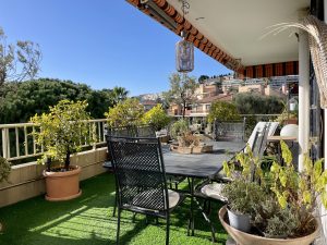 Splendido appartamento di 3 locali con vista mare – Nice Lanterne