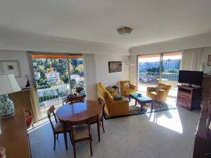 Nice Bas Cimiez – Appartement 3 pièces dernier étage avec terrasse vue panoramique