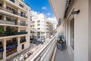 NICE – Beautiful renovated 2 Bedroom Apartment in the Heart of Les Musiciens Area