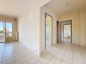 Appartement avec terrasse orientée Sud-Ouest (EN)