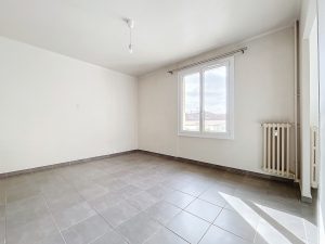 Nice Cimiez Carabacel – Agréable studio rénové 26m2 idéal primo-accédants ou investisseurs