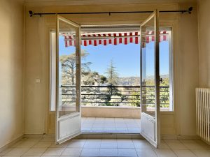 Appartement avec terrasse orientée Sud-Ouest (EN)