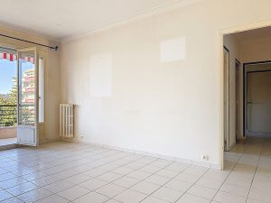 Appartement avec terrasse orientée Sud-Ouest (EN)