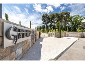 NICE – Gairaut  – Magnificent 171 sqm Duplex Apartment in a Luxury Gated Estate