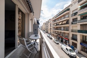 NICE – Beautiful renovated 2 Bedroom Apartment in the Heart of Les Musiciens Area